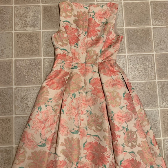 Floral dress - Picture 5 of 11